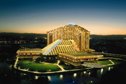 Jupiters Casino at dusk